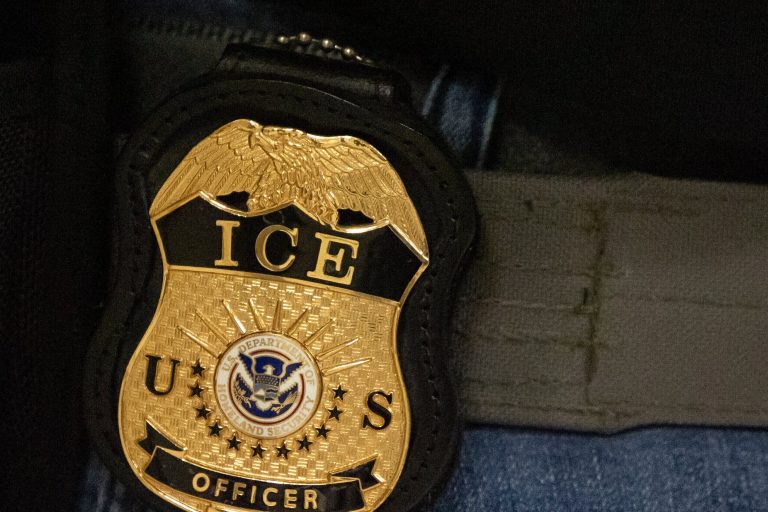 ICE reporta aumento abrupto de detenidos con 10,000 arrestos en cinco días a finales de junio