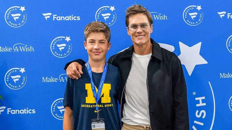 Tom Brady cumple el sueño de un adolescente tras trasplante de corazón en Fanatics Fest