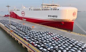 BYD supera a Tesla y desafía la estrategia de coches eléctricos de EE.UU.