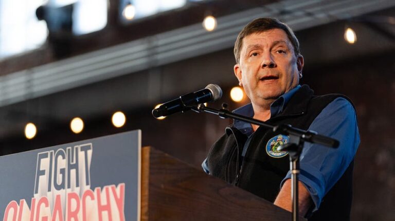 Troy Jackson encabeza carrera demócrata para Senado en Maine tras retiro de rivales
