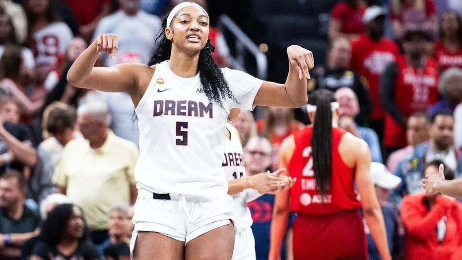 Entrenadora de WNBA suspendida por comentario controvertido sobre Angel Reese