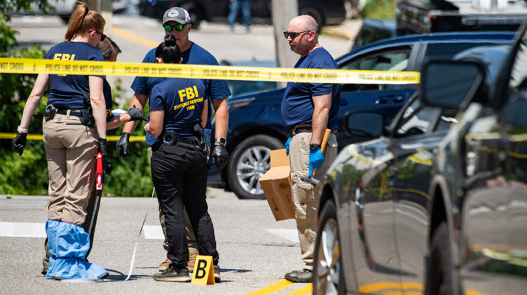 DHS rechaza reportes falsos sobre investigaciones del FBI a agentes de inmigración
