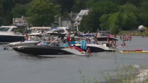 Tormenta provoca muerte de tres niños tras vuelco de embarcación en Lago Geneva, Wisconsin