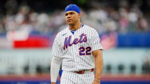 Juan Soto se retira por lesión en la pantorrilla durante partido de los Mets ante Dodgers