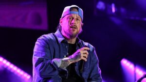 Hija de Jelly Roll desmiente rumores de infidelidad tras divorcio