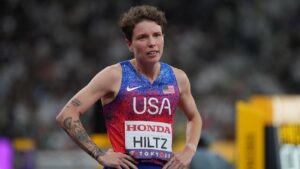 Atleta olímpica Nikki Hiltz critica sentencia de la Suprema Corte sobre leyes de deporte para atletas transgénero