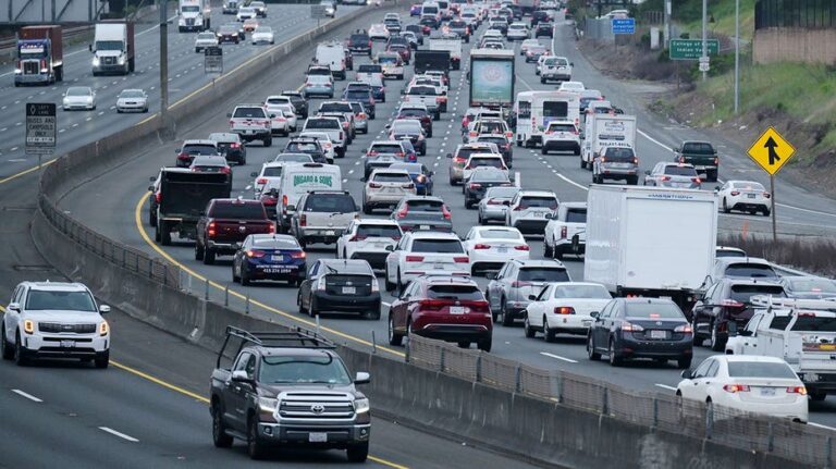 Cierres de áreas de descanso afectan Highway 101 en California por escasez de agua