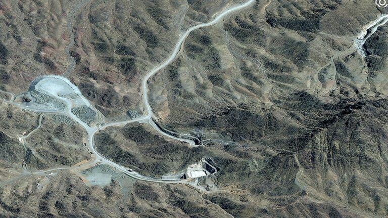 Pentágono considera invasión para asegurar uranio enriquecido en Irán