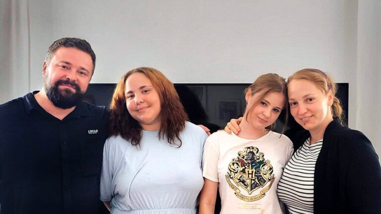 Padres cristianos denuncian secuestro de sus hijas por acusaciones de extremismo religioso en Suecia
