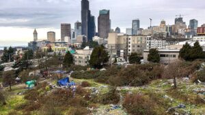La limpieza temporal en Seattle durante el Mundial oculta crisis persistente de personas sin hogar