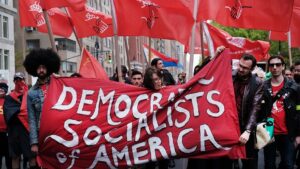 Democratic Socialists of America reciben 5,2 millones de dólares tras disputa por herencia