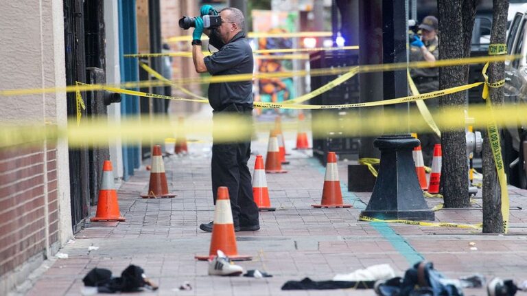 Tiroteo en centro de Tucson deja 10 heridos y un sospechoso hospitalizado