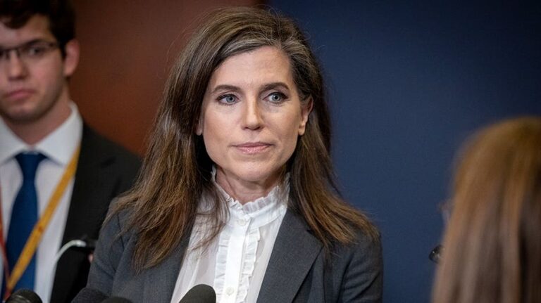 Diputada Nancy Mace genera polémica por sus declaraciones islamófobas sobre funcionarios públicos musulmanes