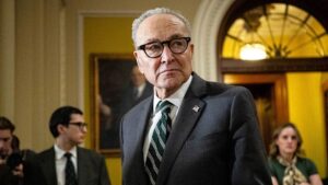 Senado evita cierre del gobierno tras acuerdo entre demócratas y republicanos