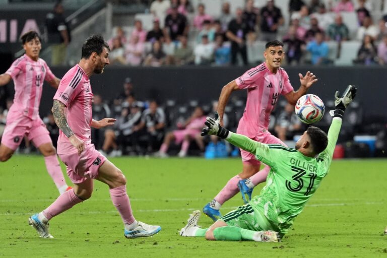 Lionel Messi anota cuatro goles y guía a Inter Miami a una goleada 7-1 contra Montreal
