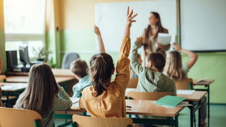Tres medidas clave para garantizar la seguridad escolar que todo padre debe conocer