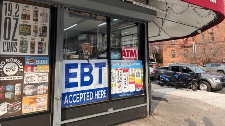 Florida limita uso de ayudas estatales para compras no esenciales con tarjeta EBT