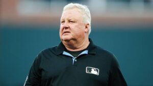 El árbitro Bill Miller falla en sus 8 desafíos con sistema ABS en victoria de Reds sobre Cubs