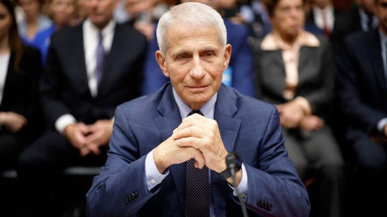 Exreportera de CBS denuncia censura tras cuestionar a Anthony Fauci durante la pandemia