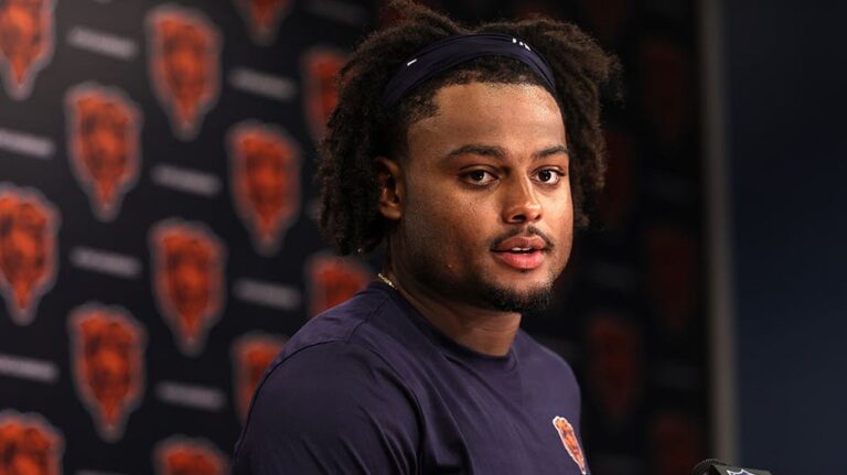 Coby Bryant sufre lesión en rodilla y estará fuera varias semanas con Chicago Bears