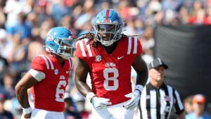 Jugadores de la NFL regresan al fútbol universitario tras fallo judicial inédito