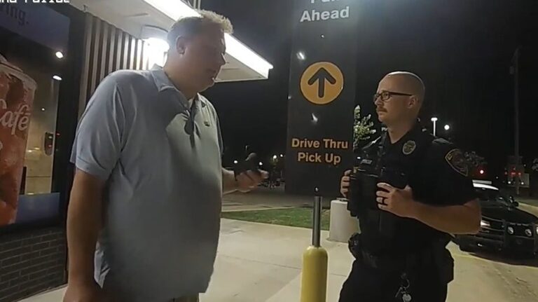 Secretario de Estado de Oklahoma arrestado por supuesta intoxicación pública en McDonald’s