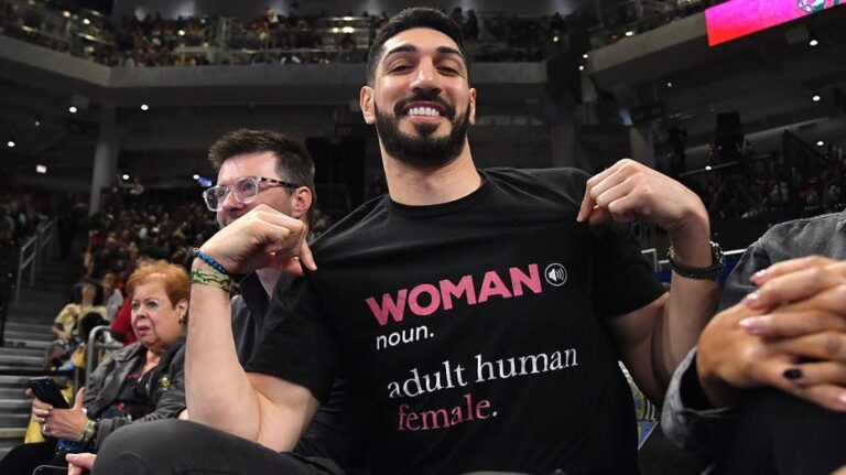 Enes Kanter Freedom expulsado de partido WNBA tras enfrentamiento con Natasha Cloud