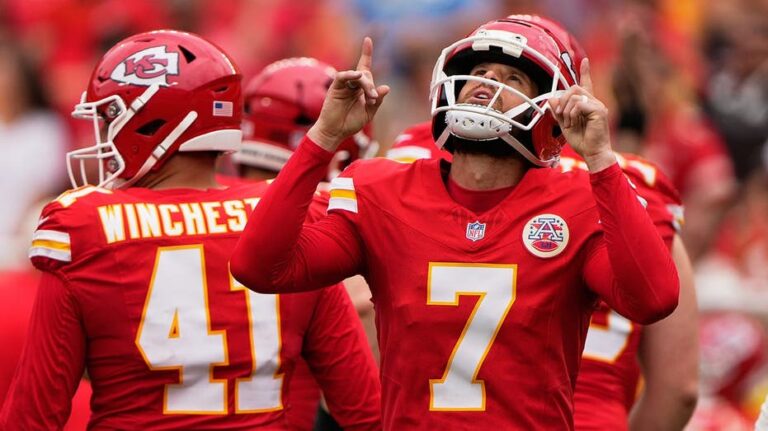 Harrison Butker sorprende con gol de campo de 69 yardas que aviva debate sobre puntuación en la NFL