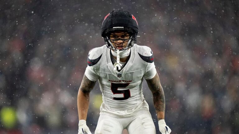 Jalen Pitre, primer atleta en la historia de la NFL en usar el Guardian Cap