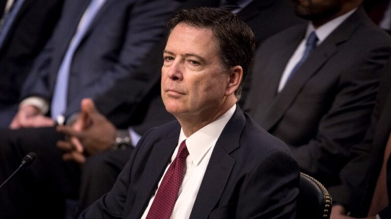 Documentos revelan que FBI investigó a Trump como posible agente ruso tras despedir a Comey