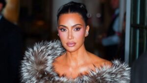 Detienen a un sospechoso tras robo y allanamiento en la mansión de Kim Kardashian en Hidden Hills