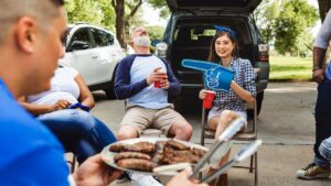 Equipamiento esencial para disfrutar el fútbol americano al aire libre