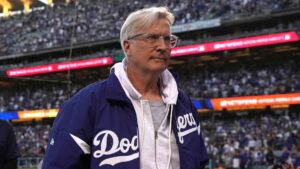Dueño de Los Angeles Dodgers niega fraude y asegura que nómina está respaldada por ingresos