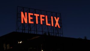 Exejecutivo de Netflix demanda tras ser despedido por revelar tratamiento con ketamina contra la depresión
