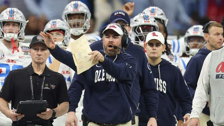 Ole Miss realizó inspección con apoyo federal tras salida de Lane Kiffin a LSU
