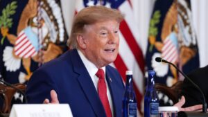 Trump impulsa la aprobación del Protect College Sports Act para proteger el deporte universitario femenino
