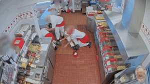 Tiroteo mortal en In-N-Out Burger de Idaho terminó con atacante muerto tras enfrentamientos