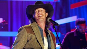 Tyler Hubbard comparte cómo ‘The Chosen’ acerca la Biblia a sus hijos y lanza nuevo álbum inspirado en la serie