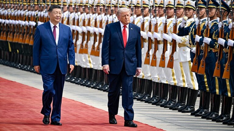 Trump mantiene relaciones con China pese a acusaciones de interferencia electoral