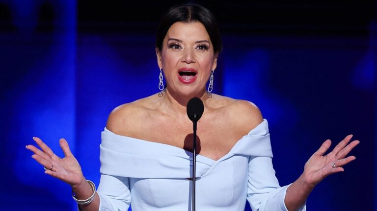 Ana Navarro de ‘The View’ llama a votar por demócrata en disputa congresional clave en Florida