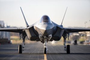 China obtiene piezas clave del avión F-35 de EE.UU. tras desvío inesperado en Hong Kong