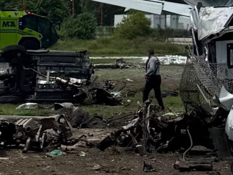 Cinco fallecidos y cinco heridos tras accidente de avión de carga de Amazon en Miami