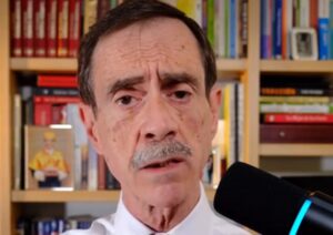 Santiago Ávila cuestiona la desmotivación laboral: «Nadie llega desmotivado al trabajo»