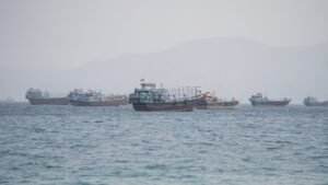 Israel intensifica ataques en el sur del Líbano y crece tensión en el Golfo Pérsico