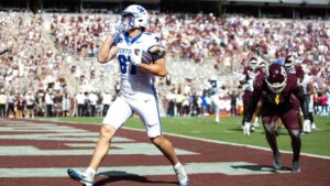 Kentucky sorprende a Texas A&M con defensa implacable en partido de la SEC