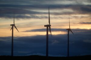 China impulsa un megacentro de inteligencia artificial en su zona rural con energía eólica