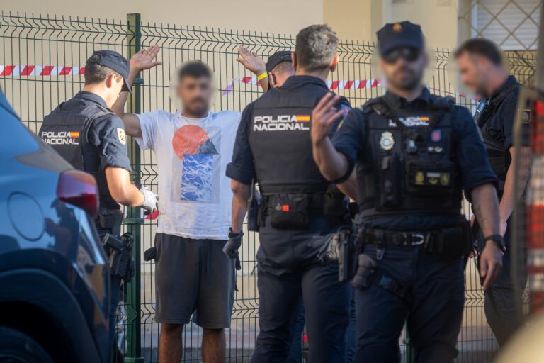 España incrementa seguridad en Ceuta ante posible nuevo cruce masivo en elecciones de Marruecos