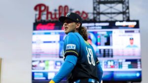 Filis caen 2-0 ante Rays y complican su pase a playoffs