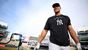 Aaron Judge regresa a los Yankees pero no alcanza a brillar tras lesión de costilla