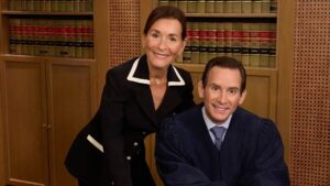Adam Levy asume el legado de Judge Judy con estilo propio en su programa judicial